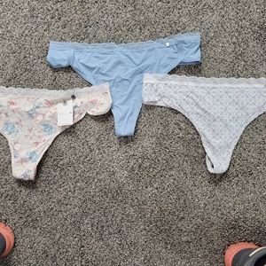 Lucky brand NWT thongs